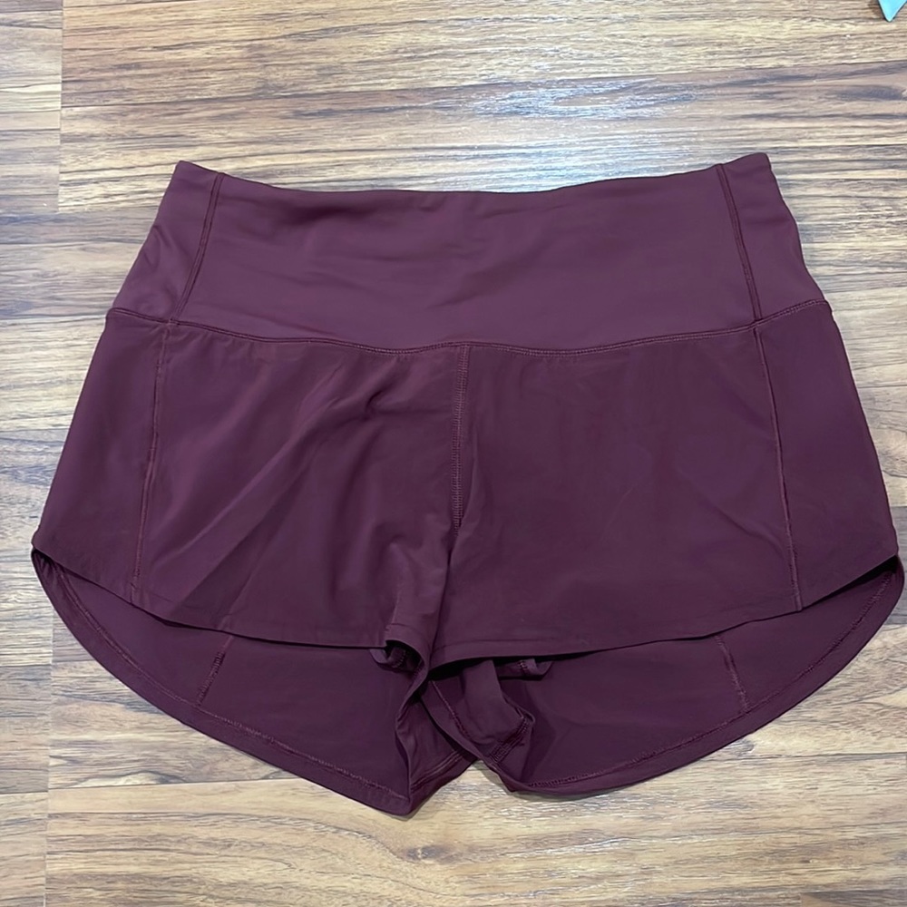 Lululemon Speed Up High Rise Shorts 2.5”